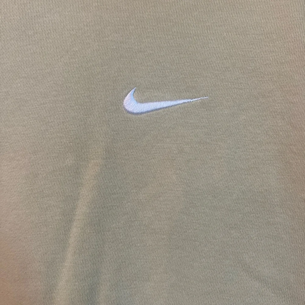Nike Fleece Crewneck (Tea Tree Mist) - Picture 5 of 5